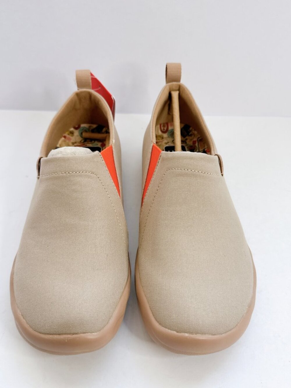 UIN Womens Size 8 Slip On Shoes Canvas Comfortable Loafers Toledo Oxford Tan NWT